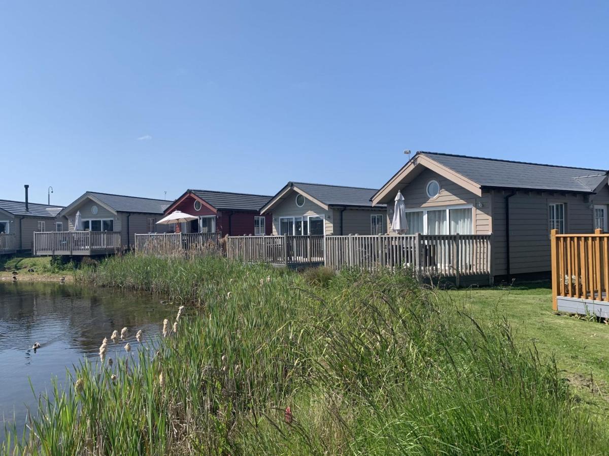 The Lake House At The Bay Filey, Sleeps 4, 1 Dog Welcome For Free Too Exteriér fotografie